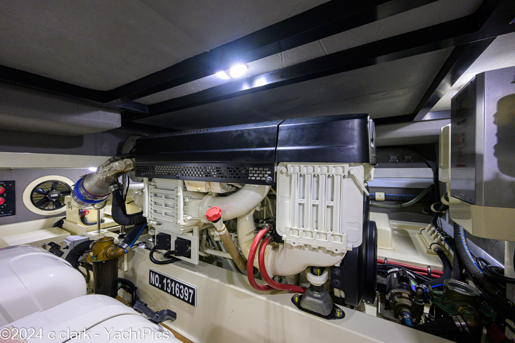 2022 70 Palm Beach Motor Yachts "Falcon"