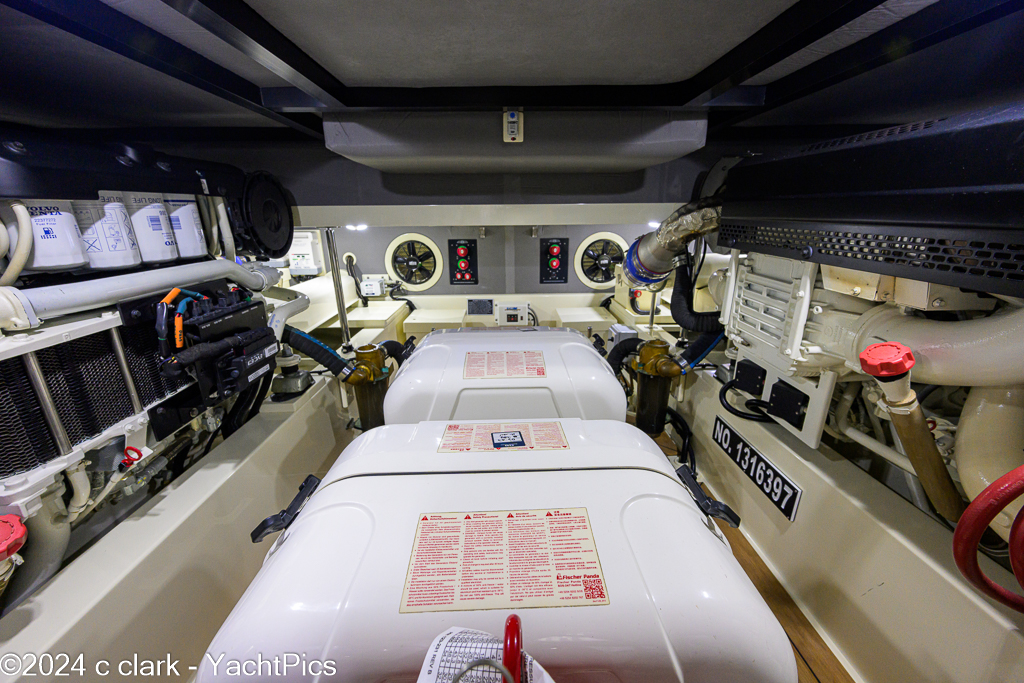 2022 70 Palm Beach Motor Yachts "Falcon"