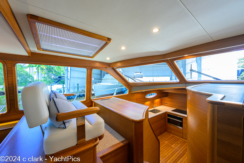 2022 70 Palm Beach Motor Yachts "Falcon"