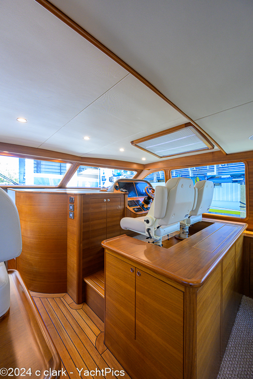 2022 70 Palm Beach Motor Yachts "Falcon"