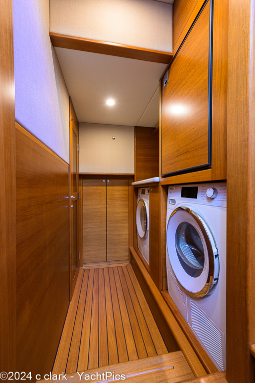 2022 70 Palm Beach Motor Yachts "Falcon"