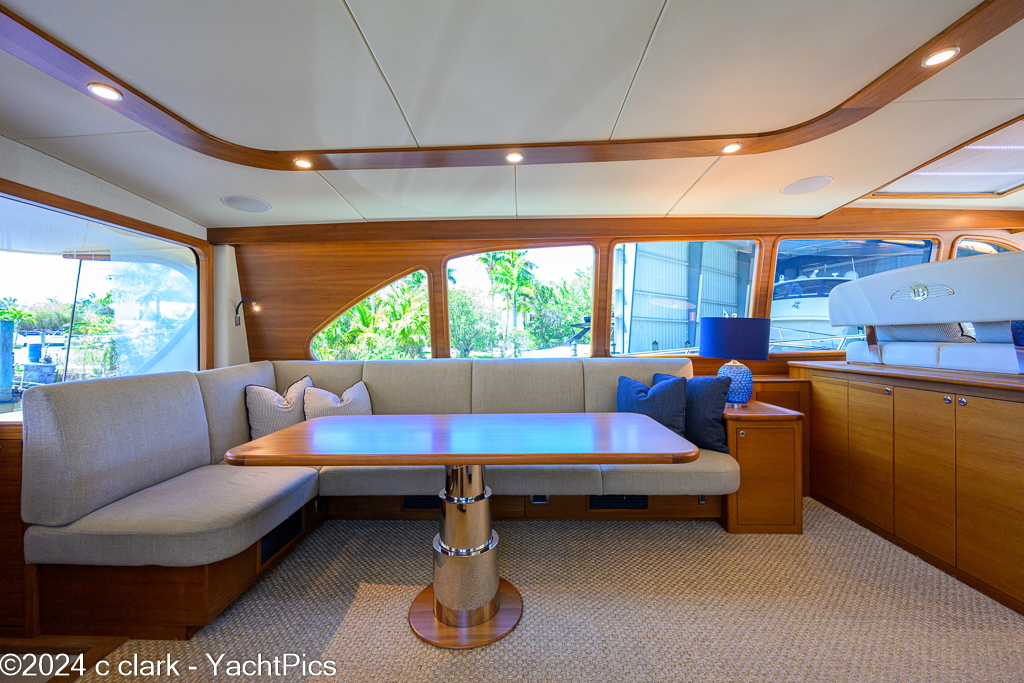 2022 70 Palm Beach Motor Yachts "Falcon"