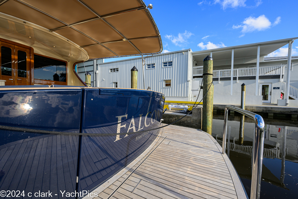 2022 70 Palm Beach Motor Yachts "Falcon"