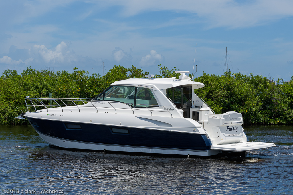48 Cruisers Cantius "Feisty"