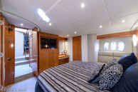 58 Riviera-master_stateroom-3 / 2012 58 Riviera Sport Yacht