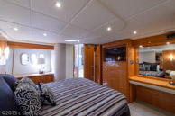 58 Riviera-master_stateroom-5 / 2012 58 Riviera Sport Yacht