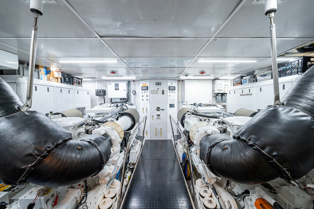 S ROBINSON-YACHTPICS 2021