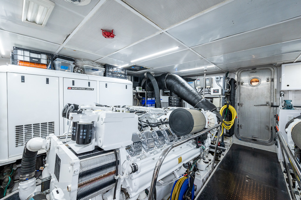 S ROBINSON-YACHTPICS 2021