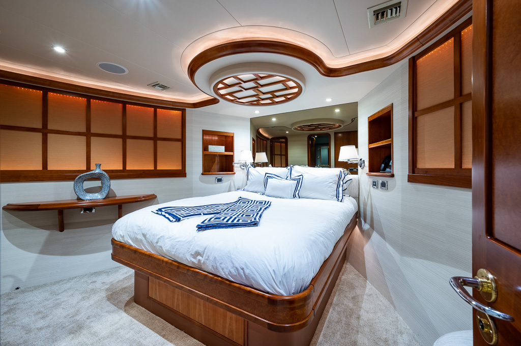 S ROBINSON-YACHTPICS 2021