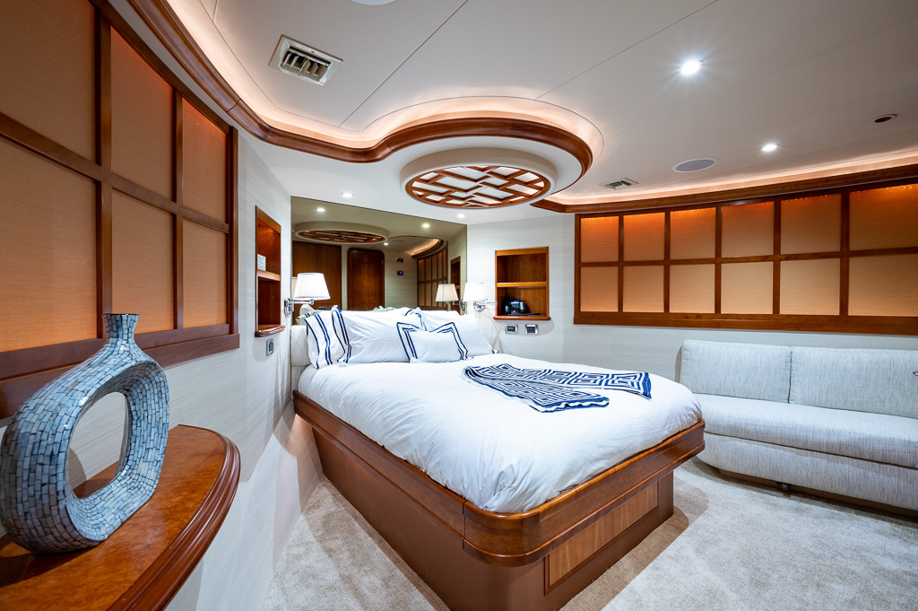 S ROBINSON-YACHTPICS 2021