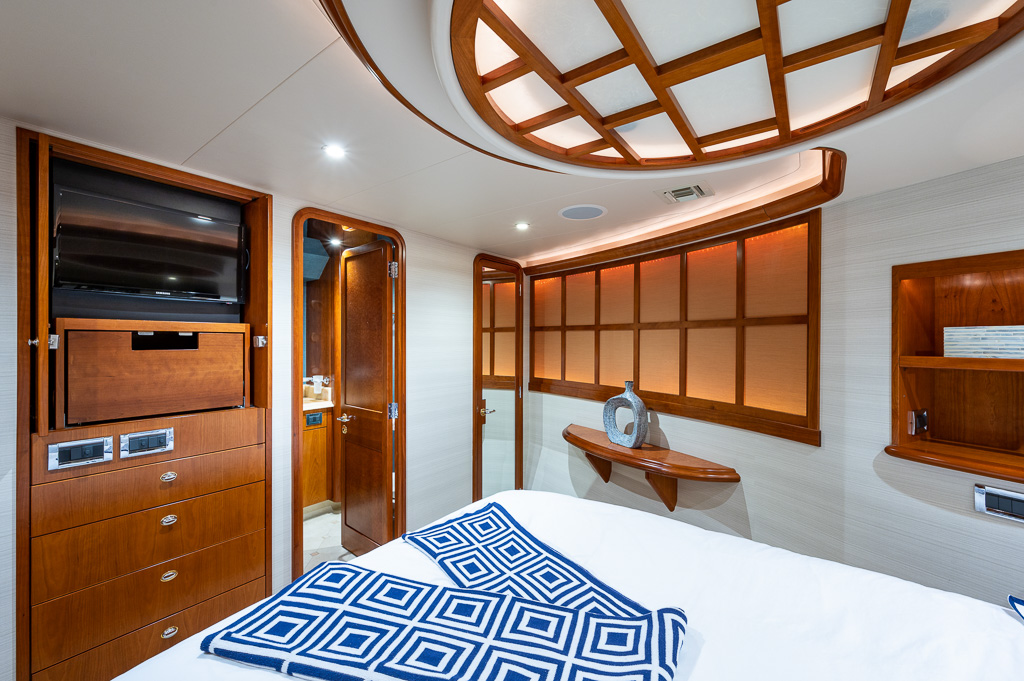 S ROBINSON-YACHTPICS 2021