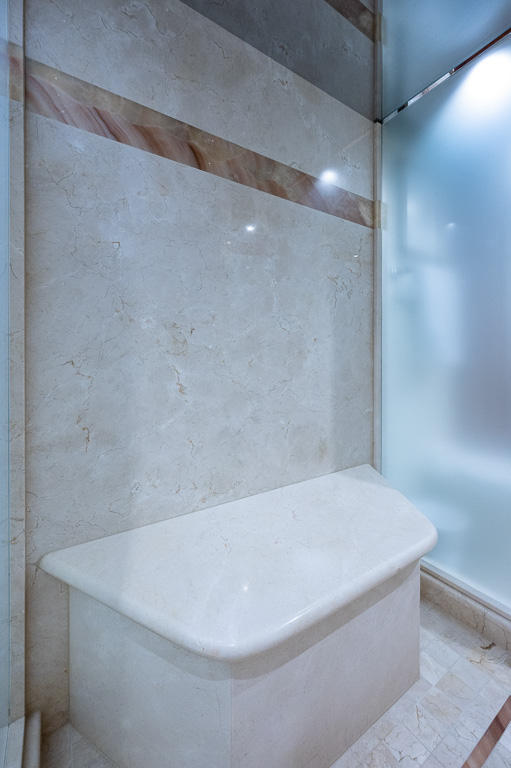 S ROBINSON-YACHTPICS 2021