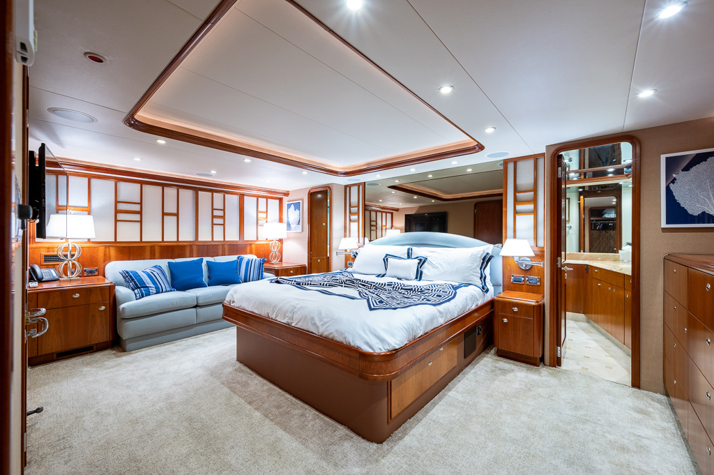 S ROBINSON-YACHTPICS 2021