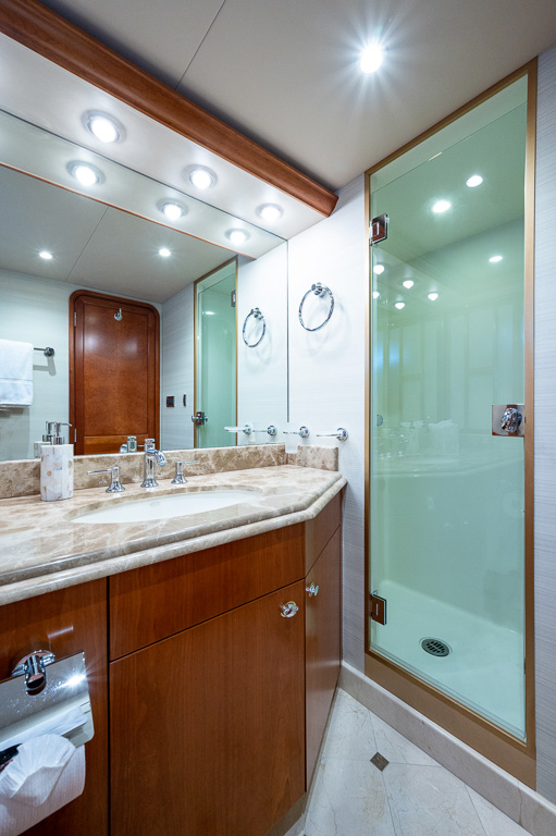 S ROBINSON-YACHTPICS 2021