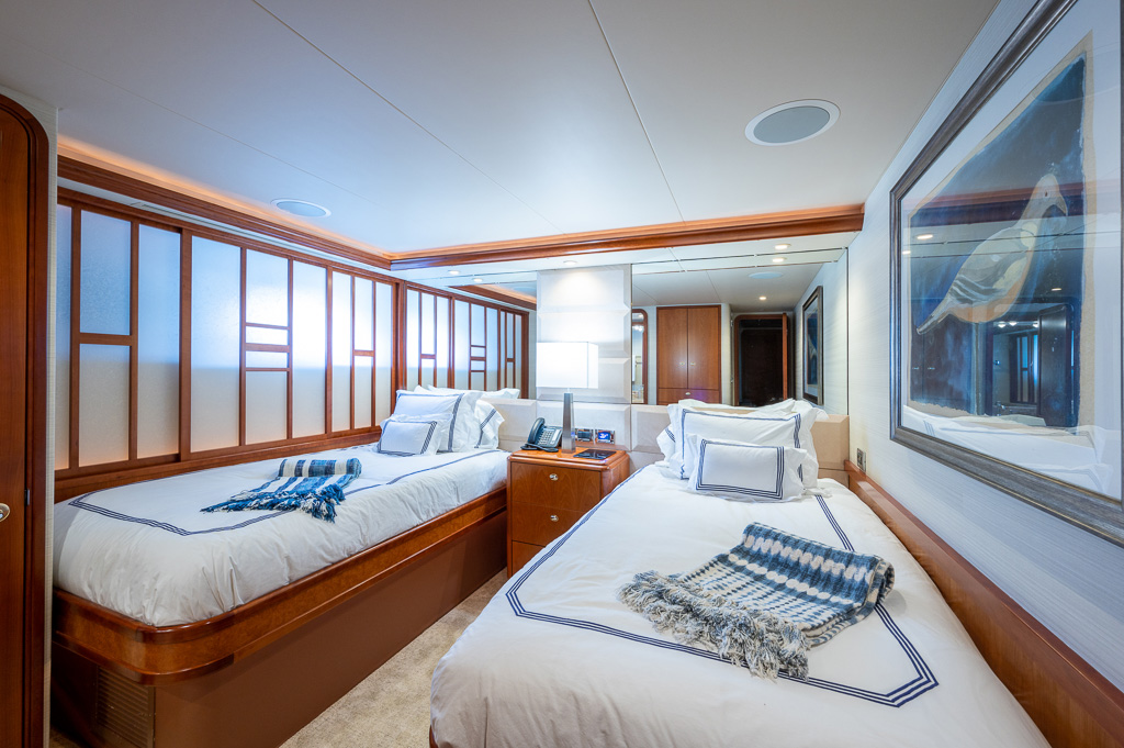 S ROBINSON-YACHTPICS 2021