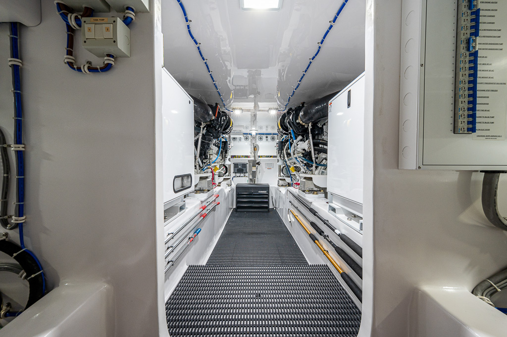 S ROBINSON-YACHTPICS 2021