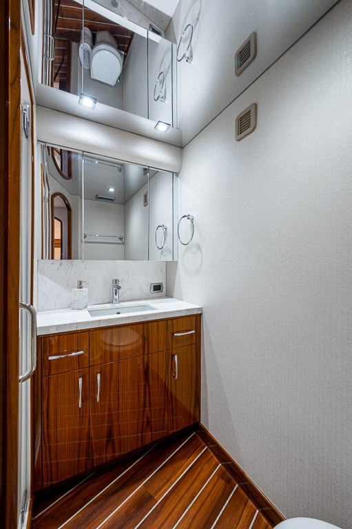 S ROBINSON-YACHTPICS 2021