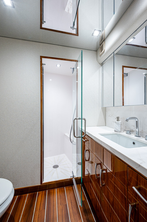 S ROBINSON-YACHTPICS 2021