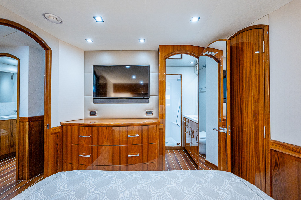 S ROBINSON-YACHTPICS 2021