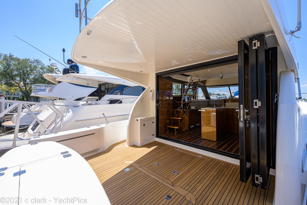 50 Maritimo EB "Limited Entry"
