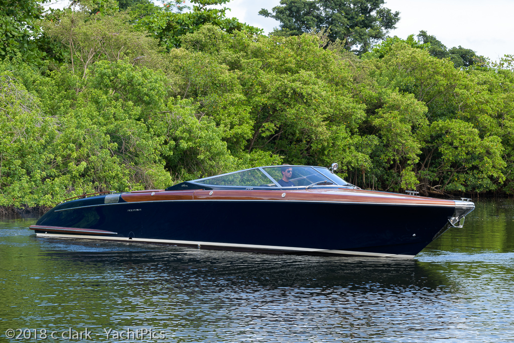 33 Riva Aquariva "Slapper"