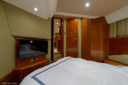Bella Serena-master_stateroom-3