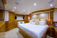 Bluewater Cat-master_stateroom-3 / 103 Cheoy Lee 