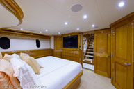 Bluewater Cat-master_stateroom-6 / 103 Cheoy Lee 