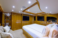 Bluewater Cat-on_deck_master_stateroom-2 / 103 Cheoy Lee 
