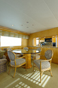 photos/Lickety-Split_II-dining-2.jpg