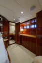 4mal-master_stateroom-5
