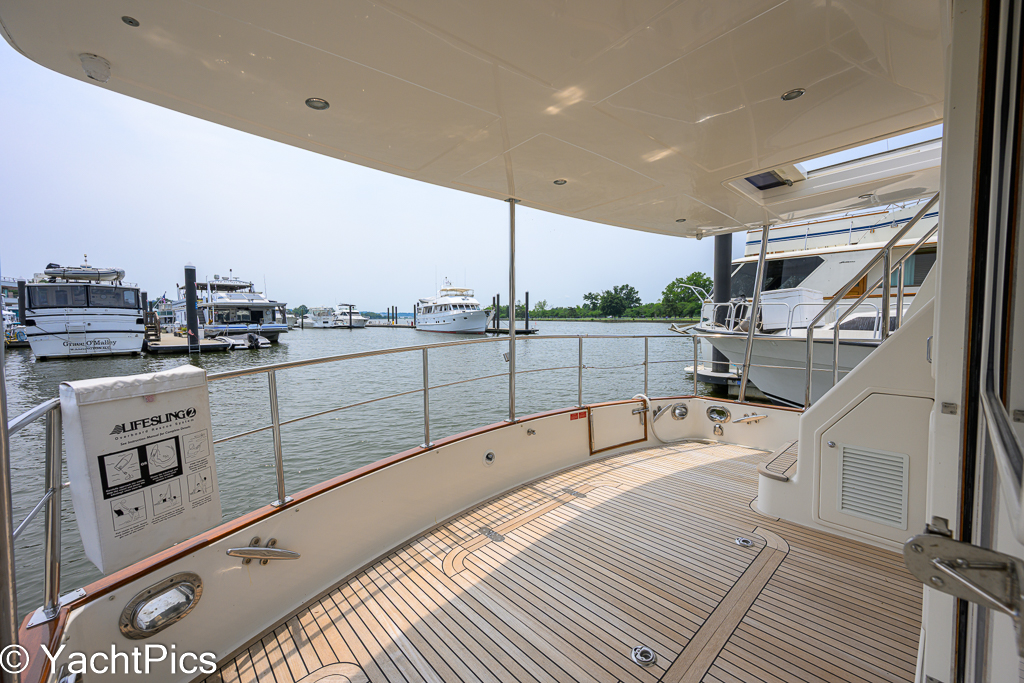 2011 41 Grand Banks Europa "Teal Aweigh"