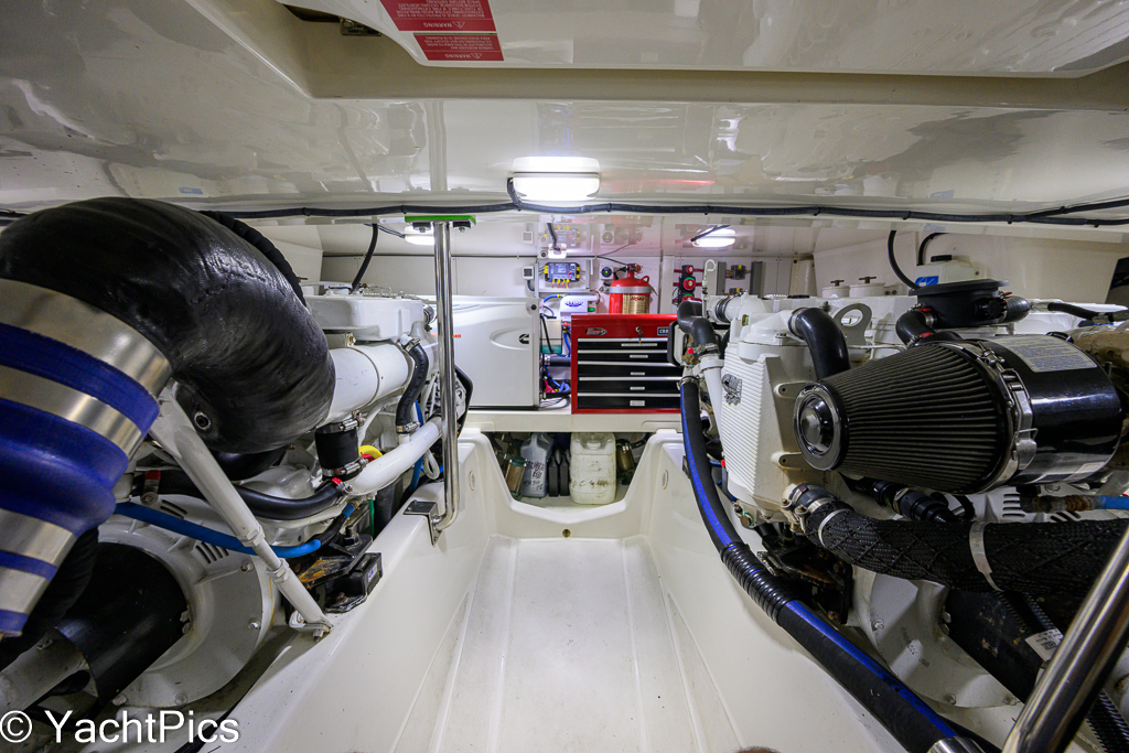 2011 41 Grand Banks Europa "Teal Aweigh"