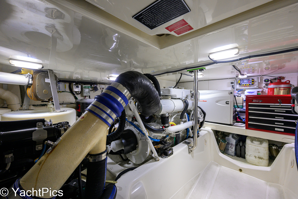 2011 41 Grand Banks Europa "Teal Aweigh"