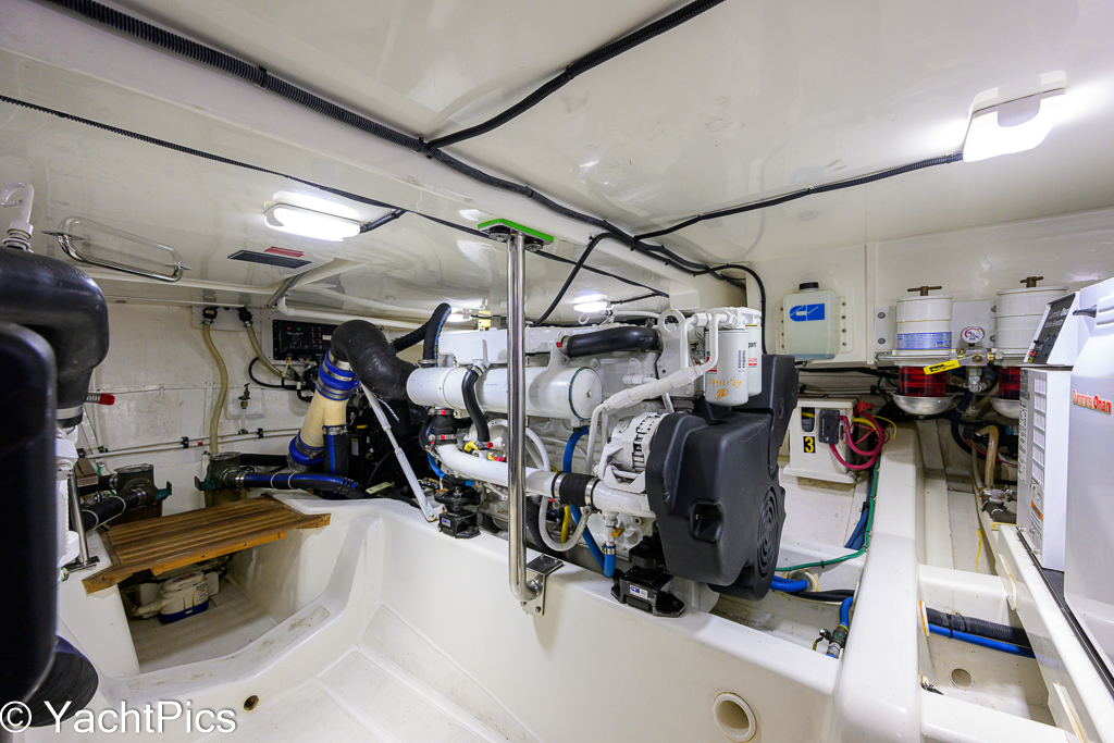 2011 41 Grand Banks Europa "Teal Aweigh"