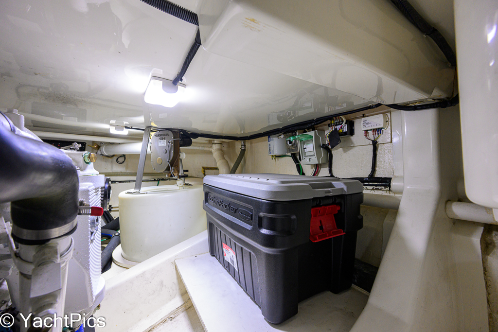 2011 41 Grand Banks Europa "Teal Aweigh"