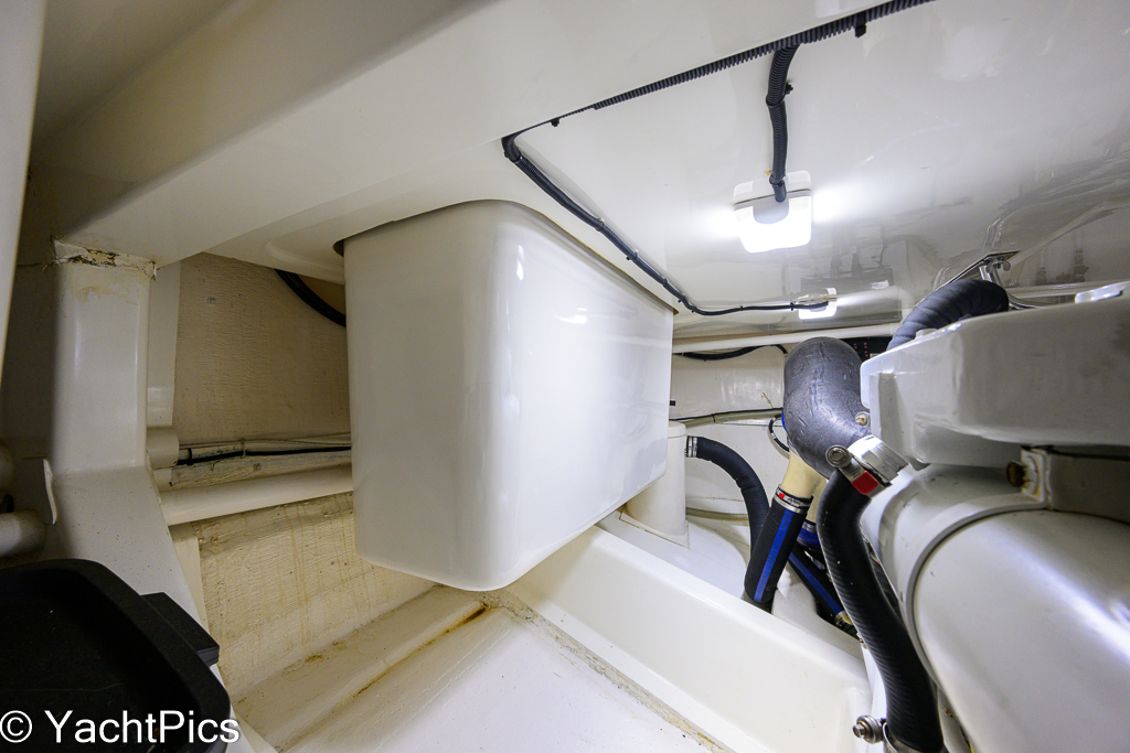 2011 41 Grand Banks Europa "Teal Aweigh"