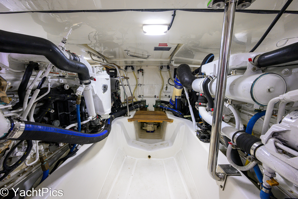 2011 41 Grand Banks Europa "Teal Aweigh"