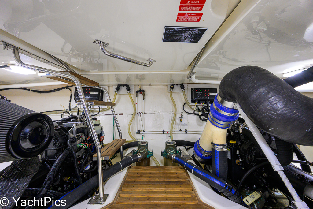 2011 41 Grand Banks Europa "Teal Aweigh"