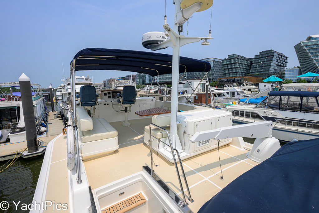 2011 41 Grand Banks Europa "Teal Aweigh"