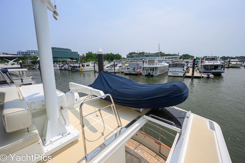 2011 41 Grand Banks Europa "Teal Aweigh"