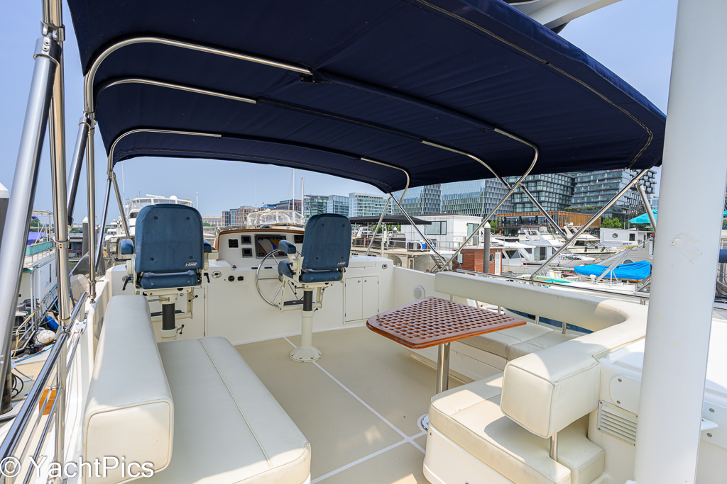 2011 41 Grand Banks Europa "Teal Aweigh"