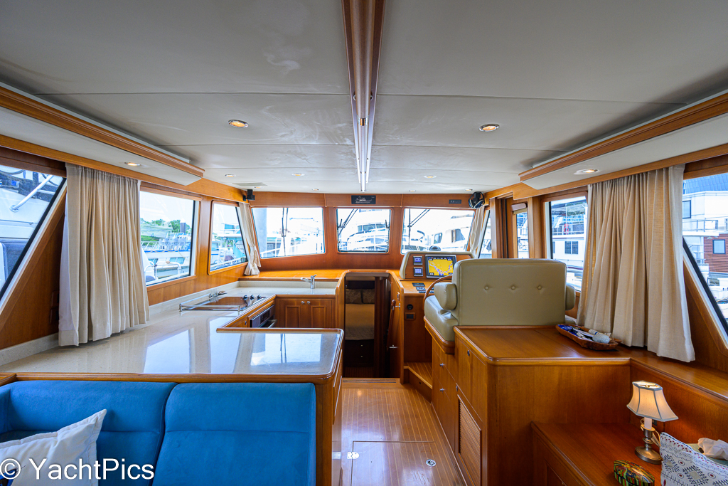 2011 41 Grand Banks Europa "Teal Aweigh"