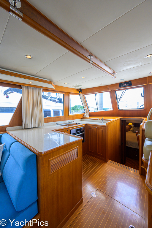 2011 41 Grand Banks Europa "Teal Aweigh"