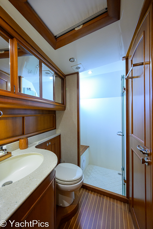 2011 41 Grand Banks Europa "Teal Aweigh"