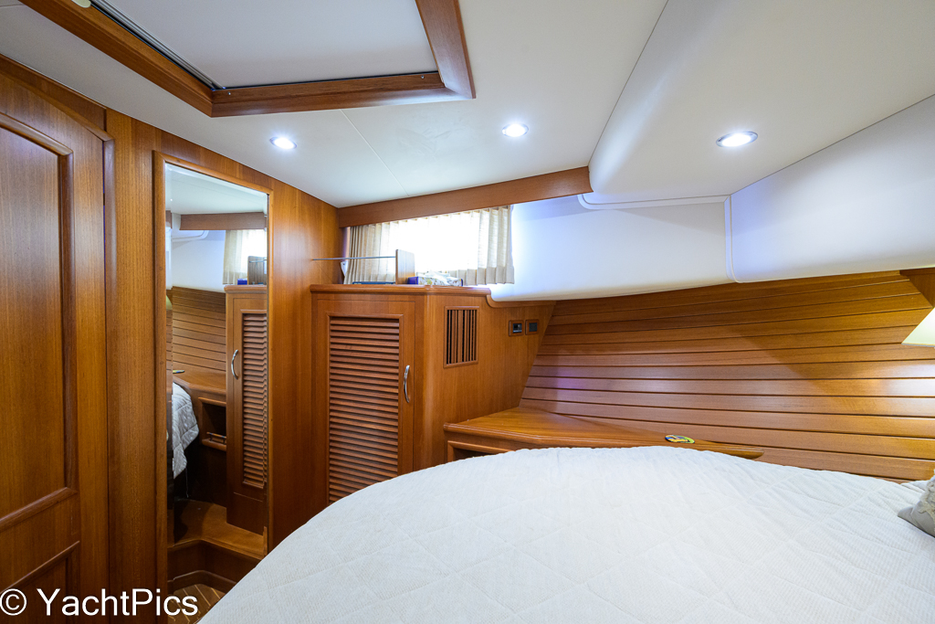 2011 41 Grand Banks Europa "Teal Aweigh"