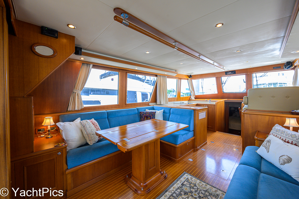 2011 41 Grand Banks Europa "Teal Aweigh"