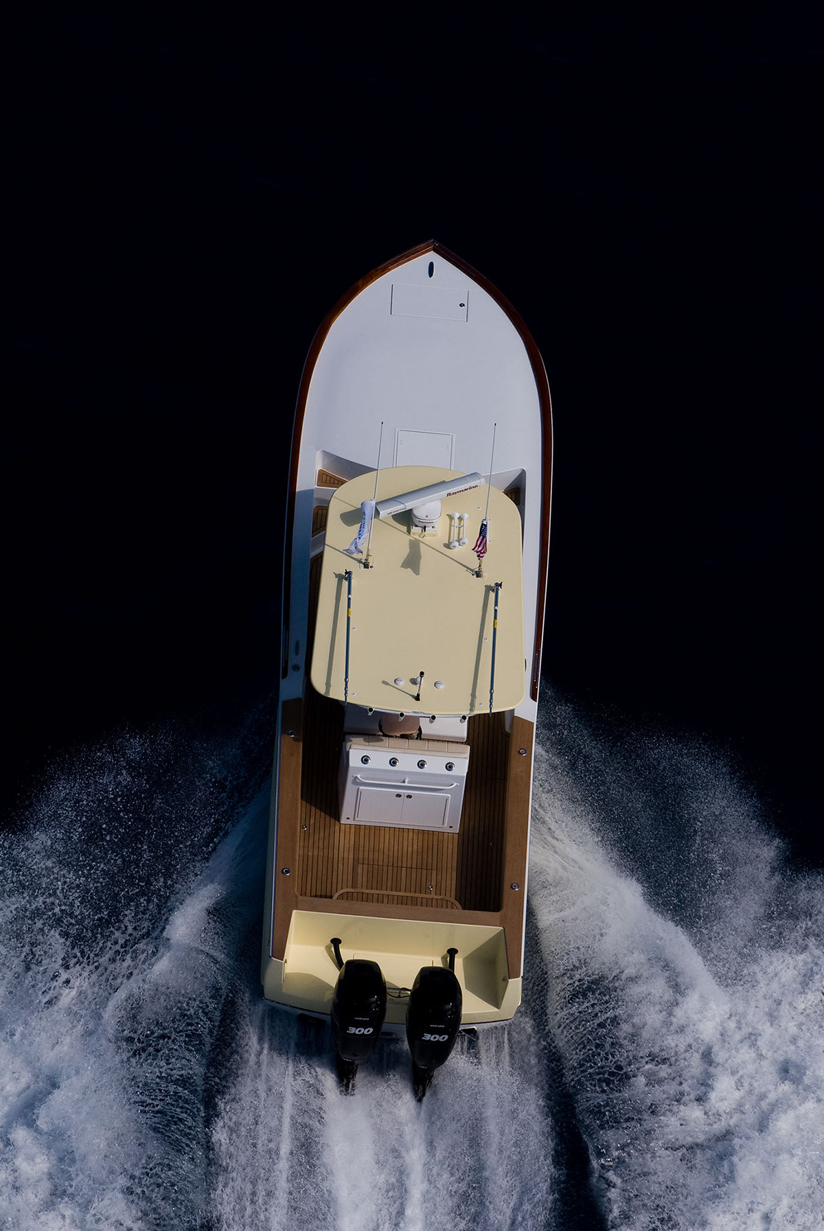 Bonadeo 34 center console running