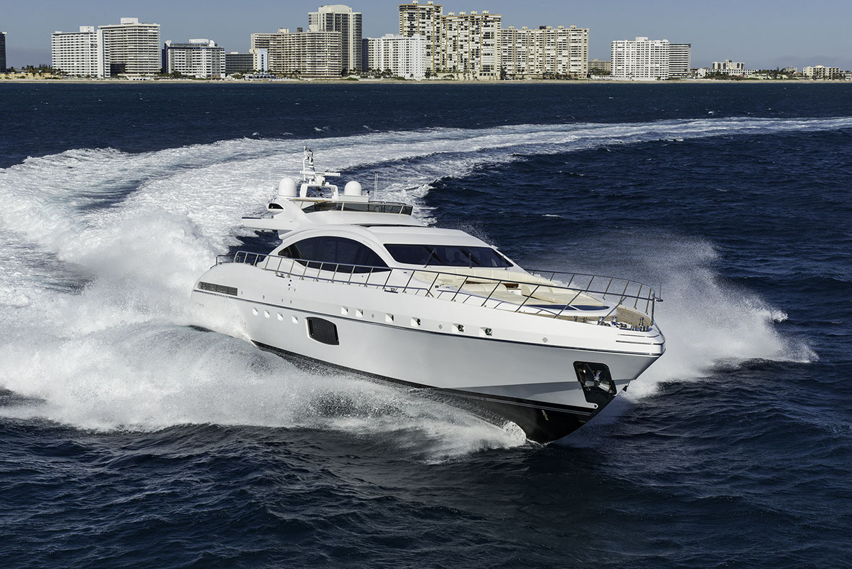 Motor yacht Stella Bianca exterior